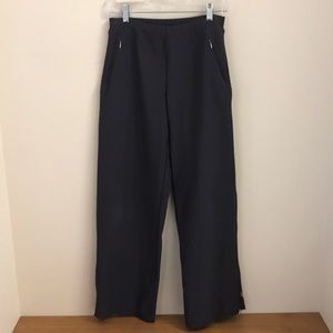 Lucy dark grey wide leg yoga pant size Small